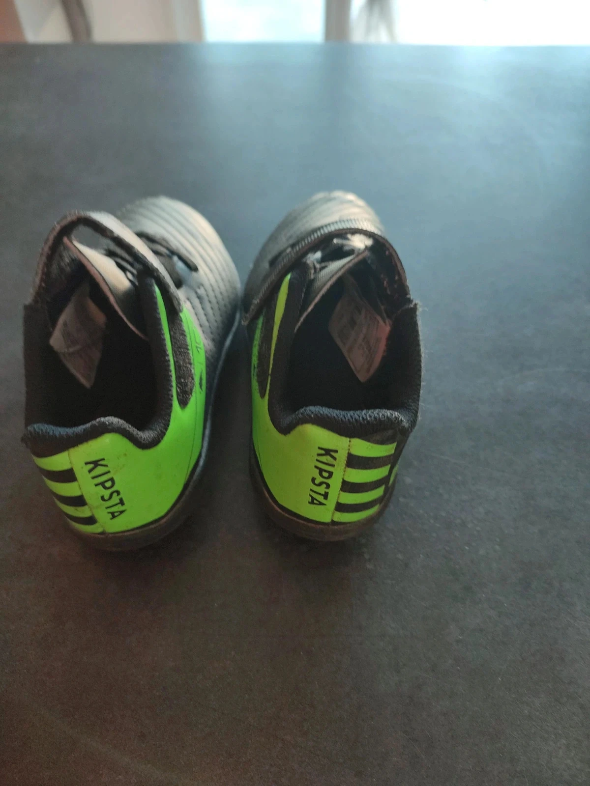 Children's soccer shoes size 27 – photo 5